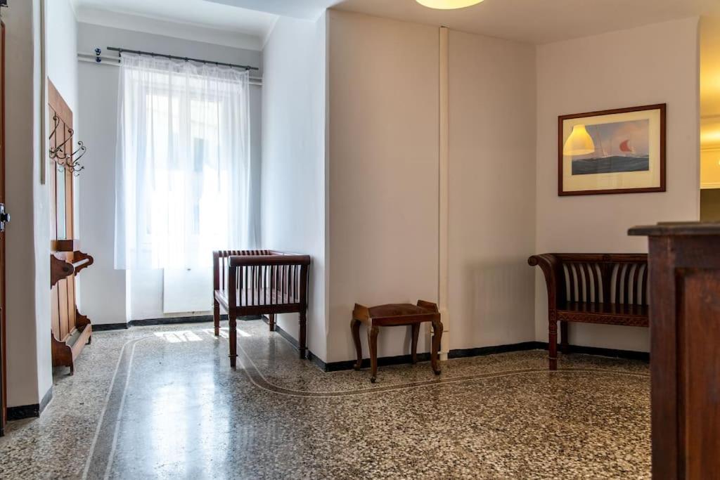 La Belle Epoque Apartment Genoa Bagian luar foto