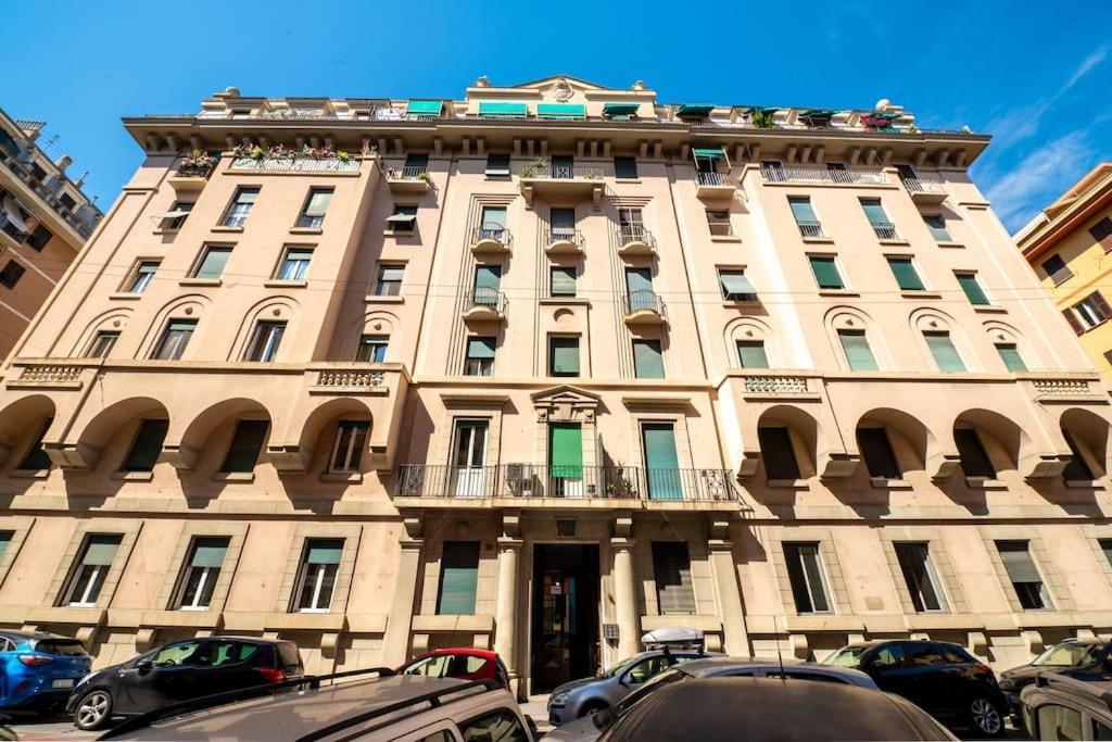 La Belle Epoque Apartment Genoa Bagian luar foto